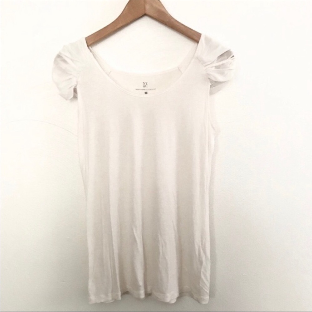 ** New York & Company ** puffed sleeve blouse